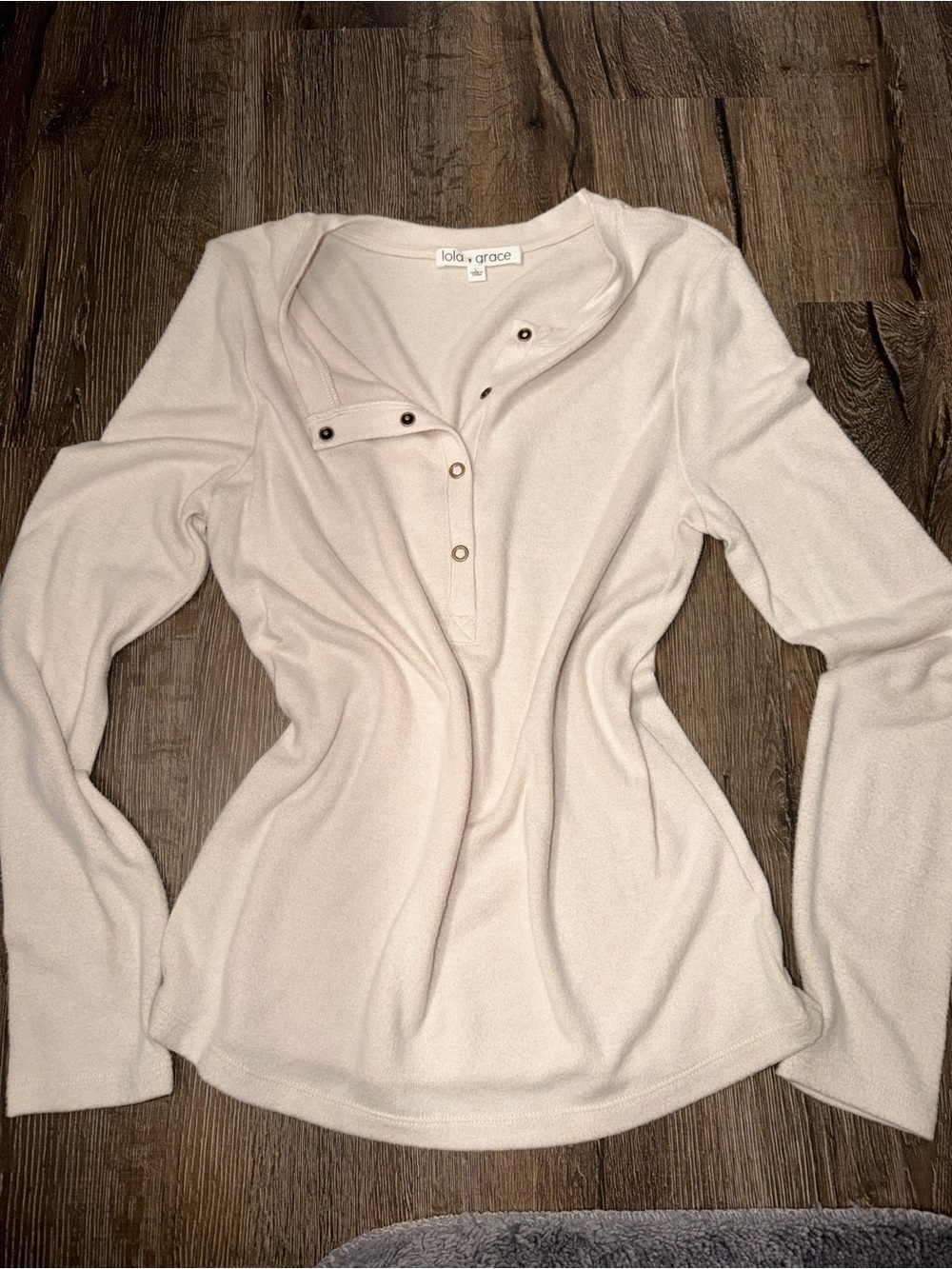 lola + grace Cream Long-Sleeve Snap Henley Tee